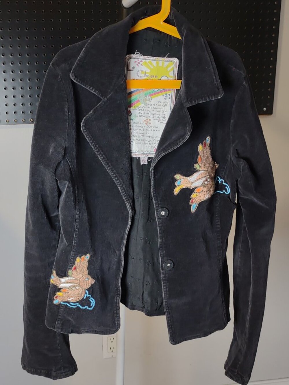 Mendocino La Classe Couture Black Corduroy Jacket embroidered size "M" vintage